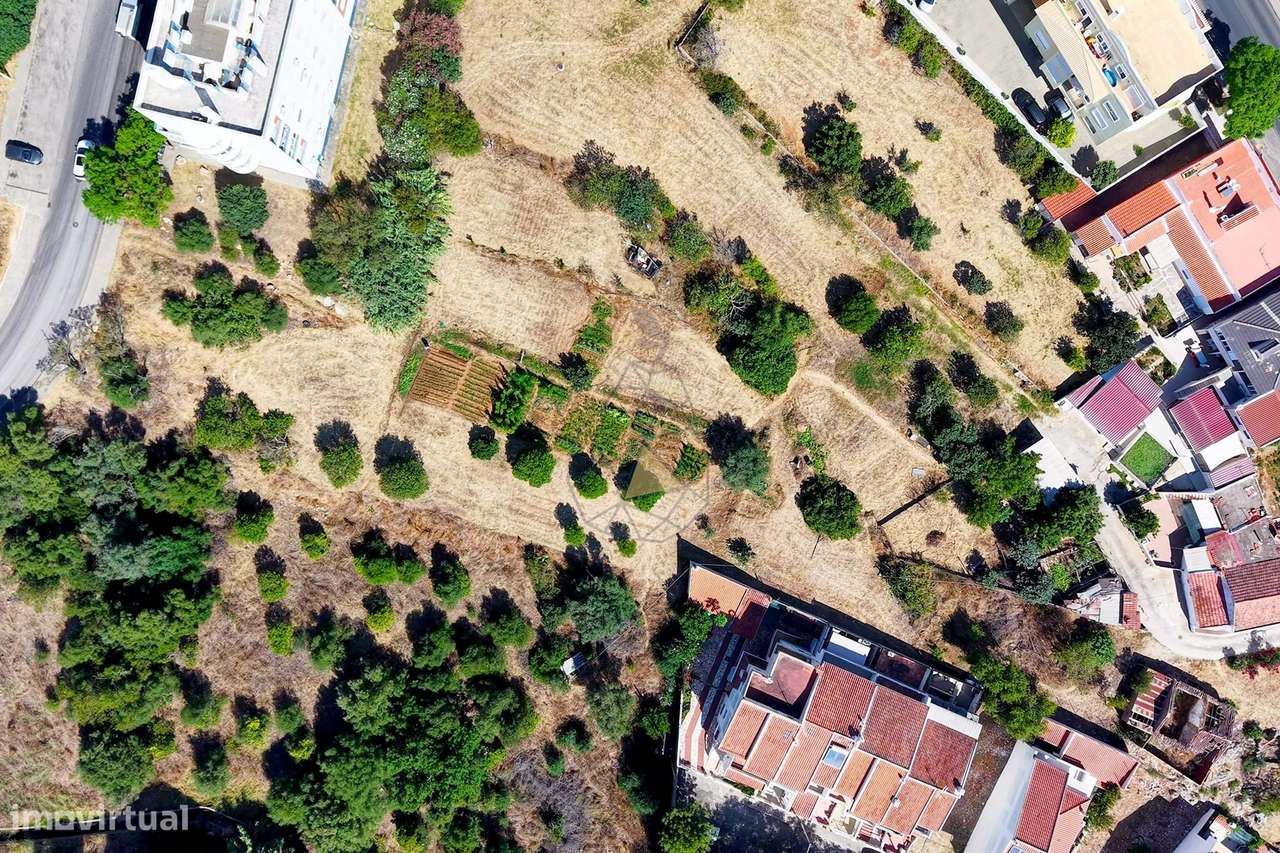 Terreno com 4.800m2  Rustico e Urbano com Viabilidade de Construção - Grande imagem: 5/25