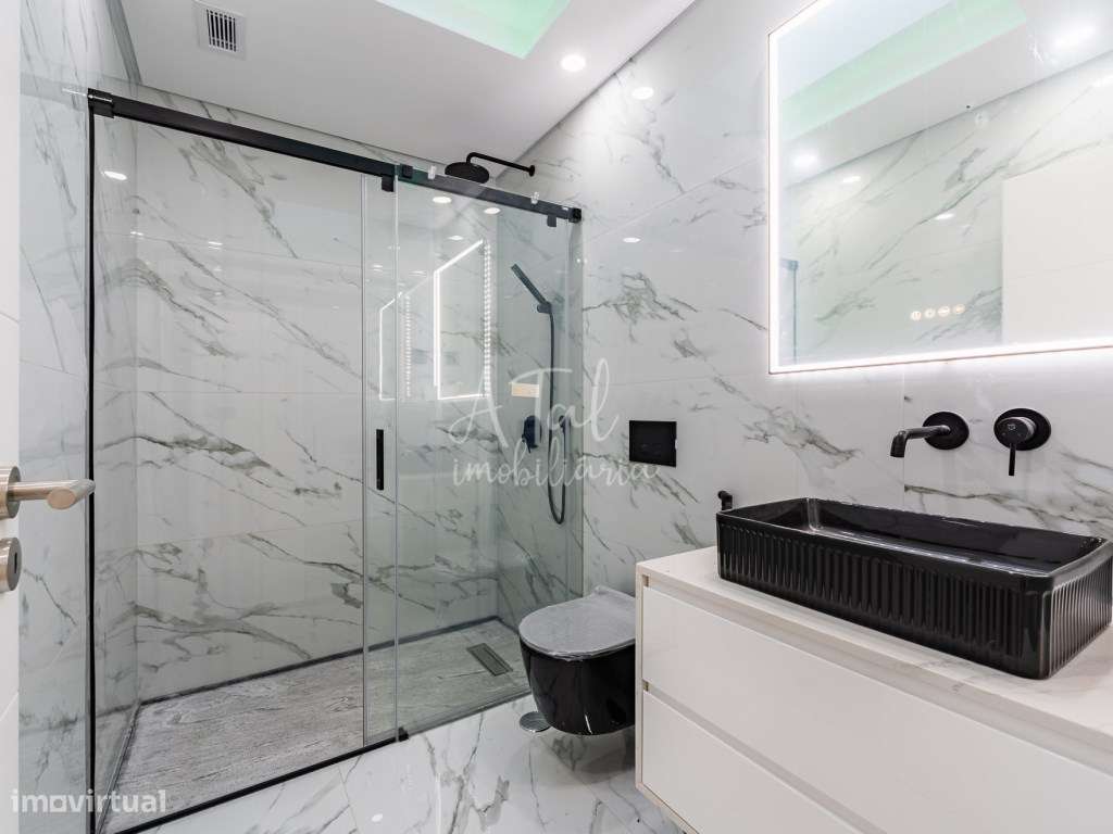 Moradia V4 com piscina em Azeitão-49