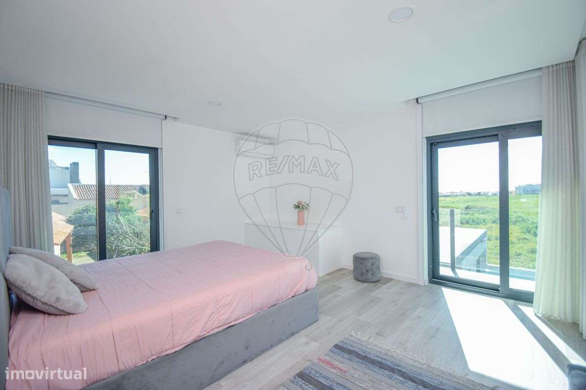 Moradia T5 para venda-26