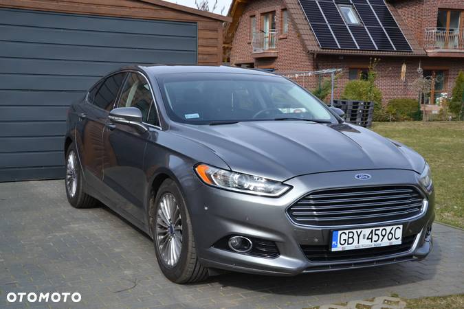 Ford Fusion 2.0 EcoBoost Titanium - 1