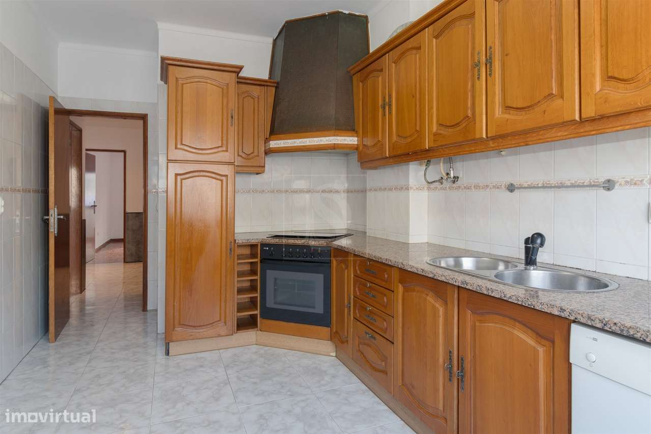 Apartamento T2 Venda em Baixa da Banheira e Vale da Amoreira,Moita - Grande imagem: 2/14