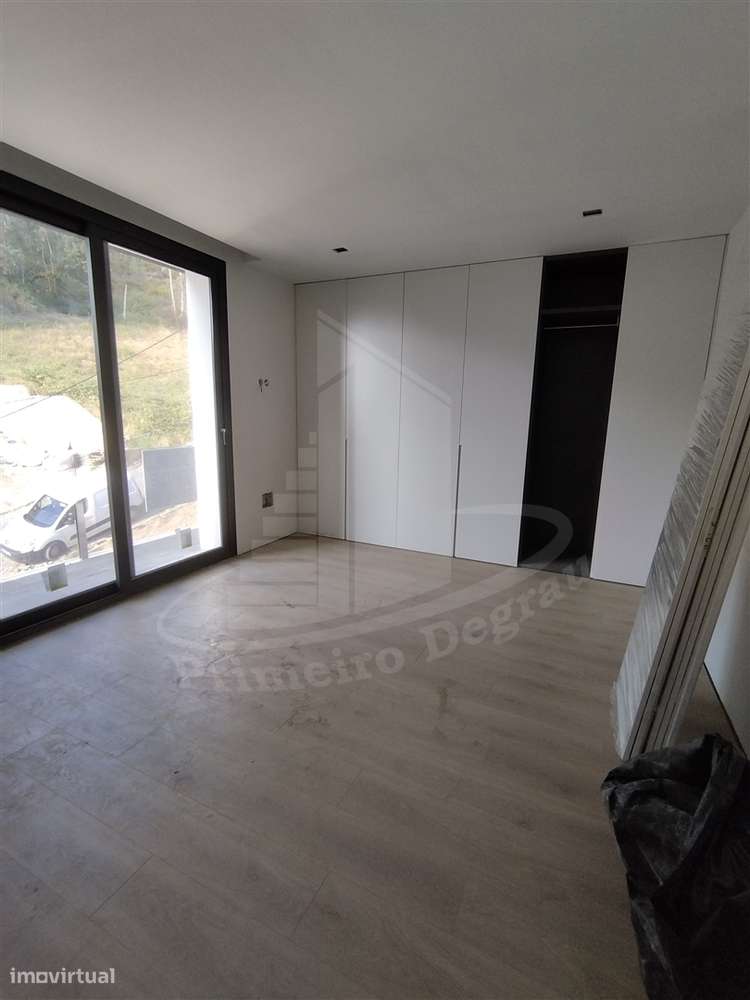 Gaveto em fase avançada de construção-15