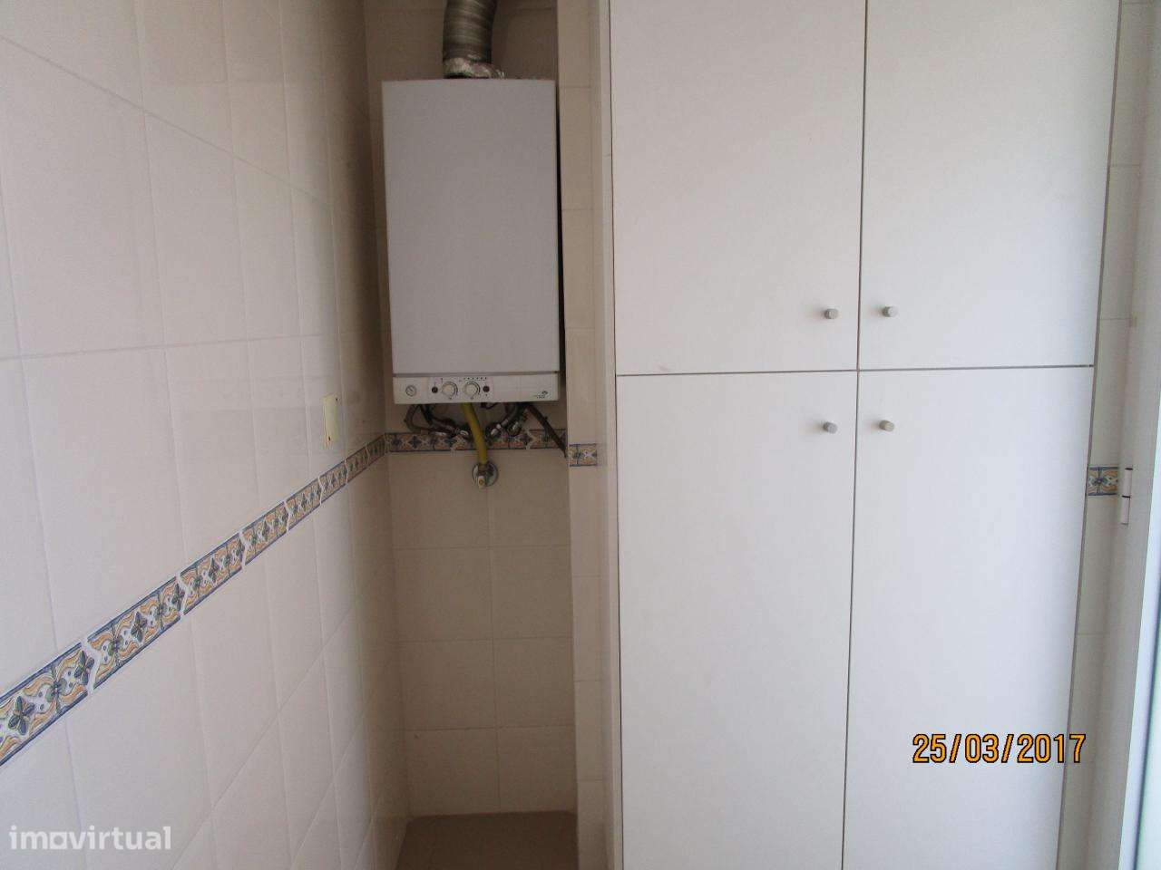 Excelente T2 com garagem fechada, Mozelos - Grande imagem: 4/16