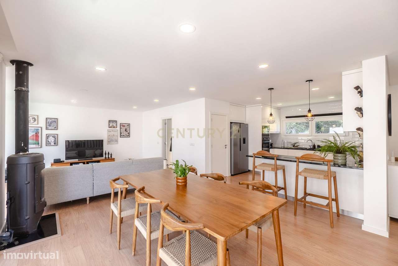 Moradia T3 com Piscina - Foros de Amora - Grande imagem: 4/44