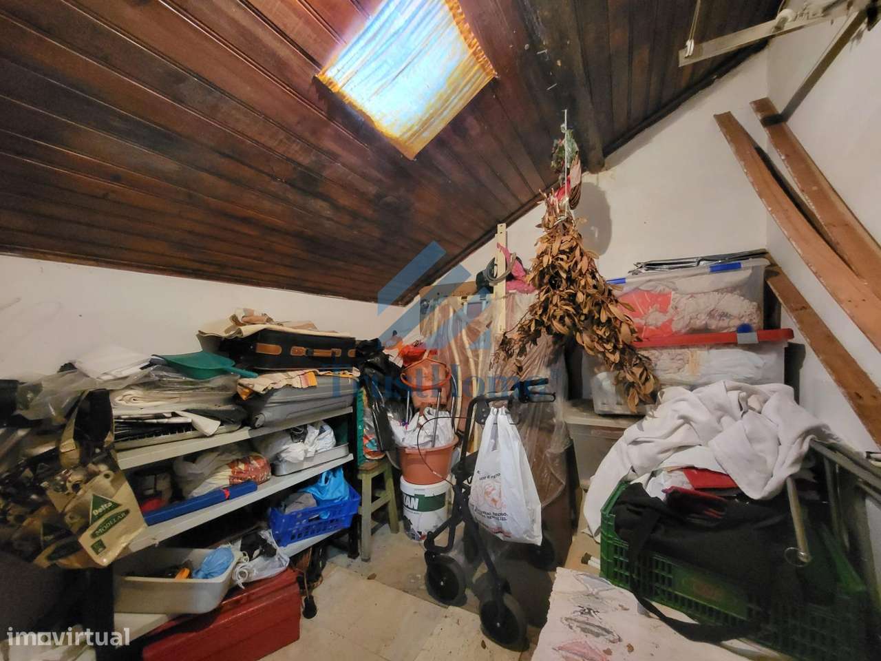 T4 com bastante potencial na Tojeira (Magoito) a 9min da praia...-20