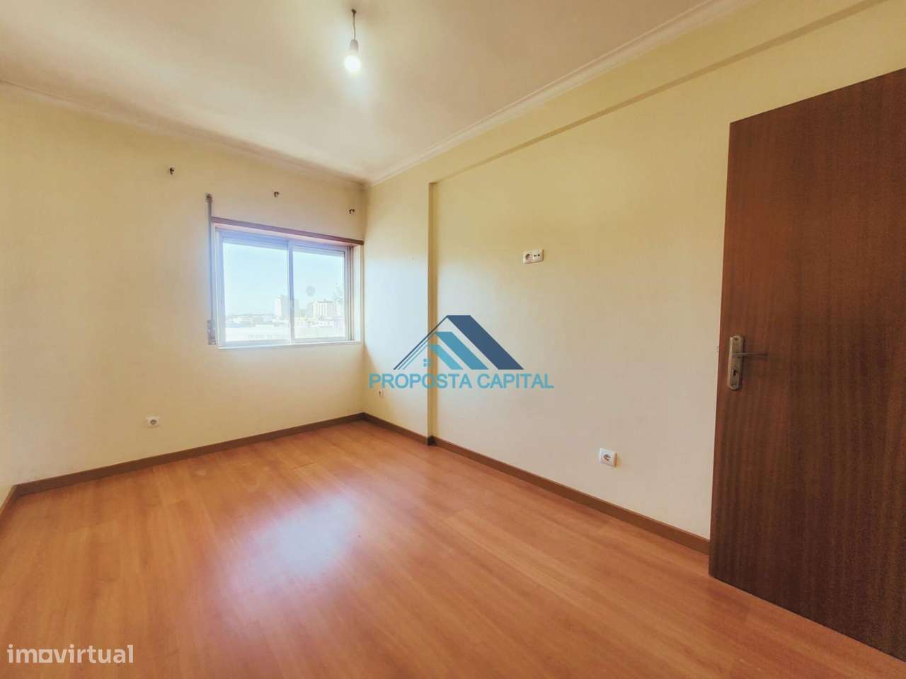 OPORTUNIDADE APARTAMENTO T2 | PENDÃO-QUELUZ-20