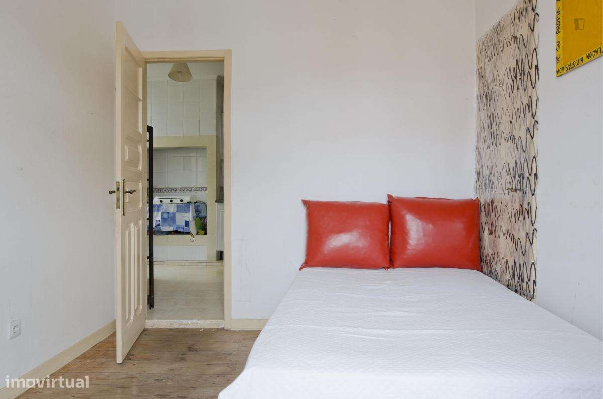 Quarto - localizado em Mouraria Lisbon - Grande imagem: 3/7