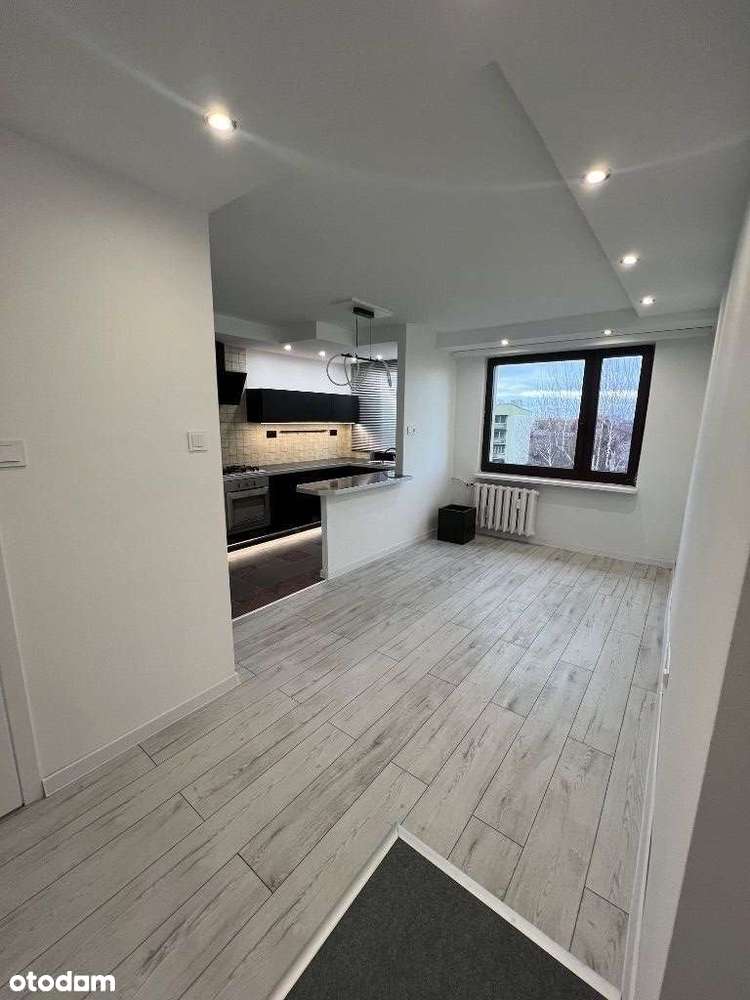 Mieszkanie 72 m2, 3 pokoje + kuchnia, centrum - Pełny obrazek: 2/18