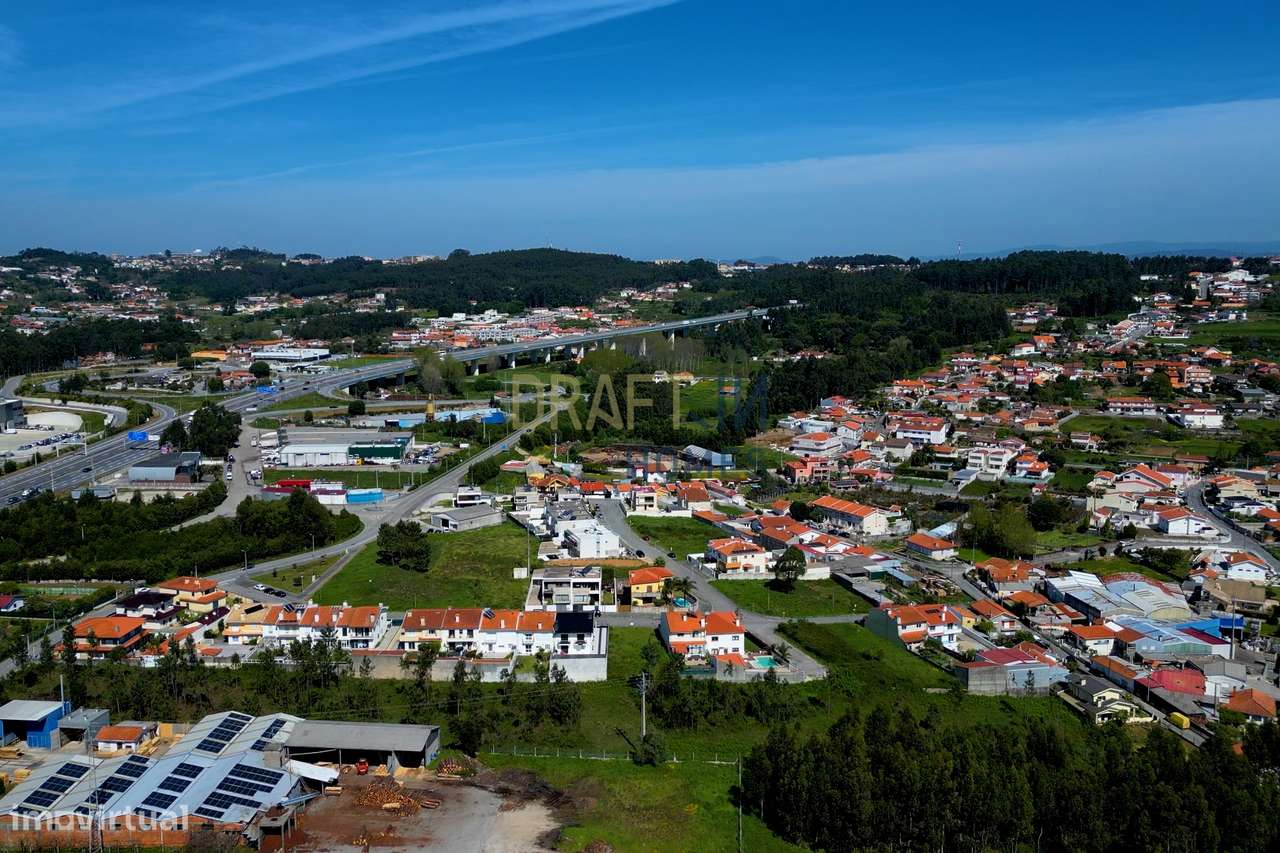 Moradia Isolada T3 Venda em Nogueira da Regedoura,Santa Maria da Feira-4