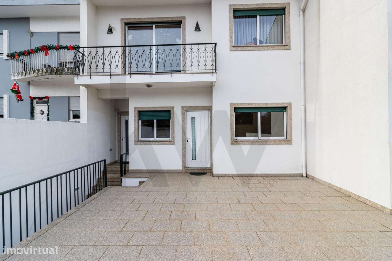 Andar de Moradia T3 em São João da Madeira - Grande imagem: 3/19