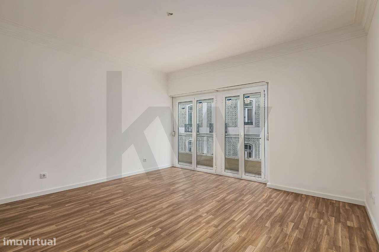 Apartamento T4 na Rua Ferreira Borges - Grande imagem: 4/27