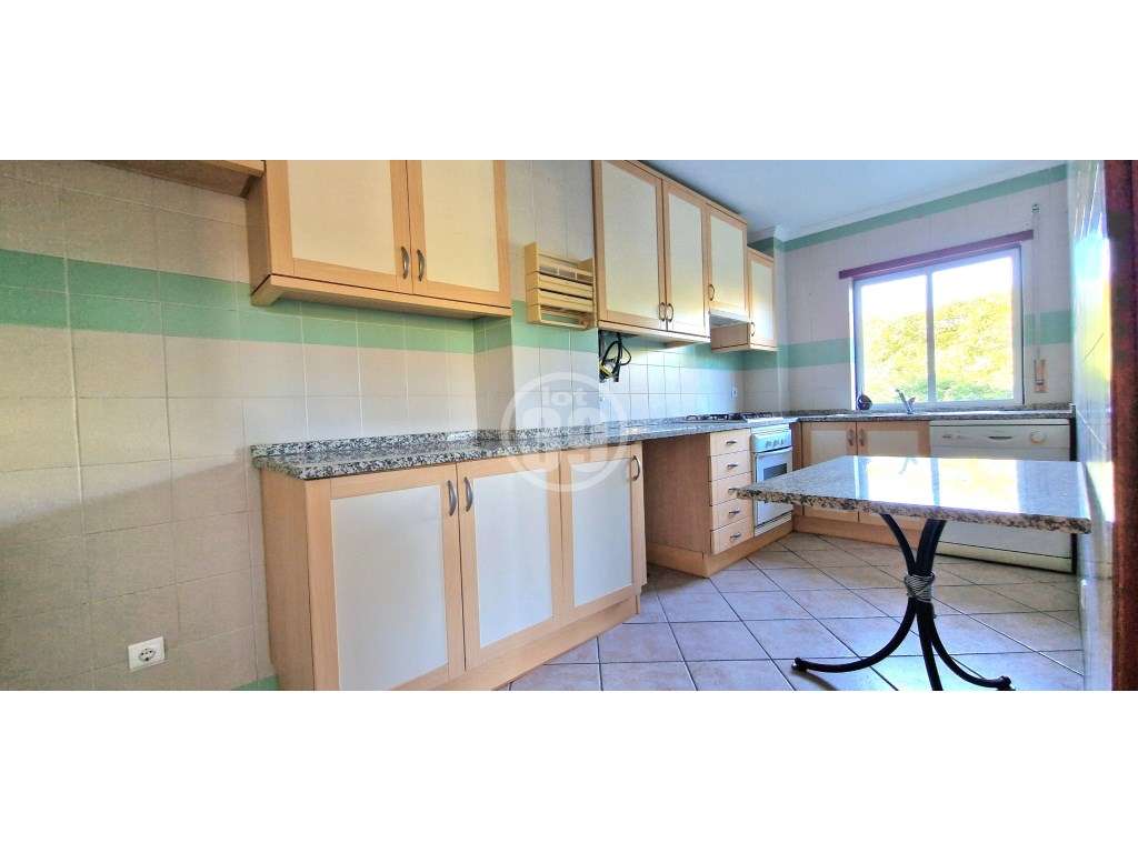 Apartamento com 2 quartos vendido em sistema de propostas múltiplas.-12