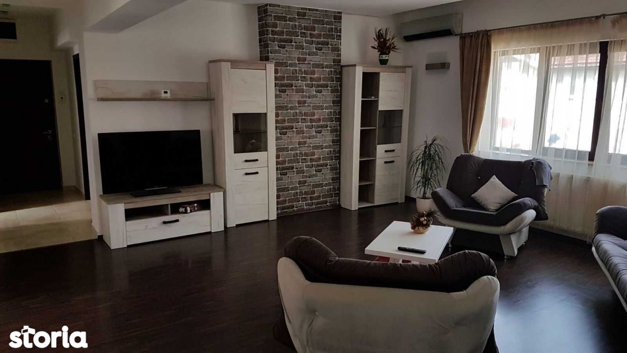 Apartament in vila 3 camere, zona de case, Central, Brasov