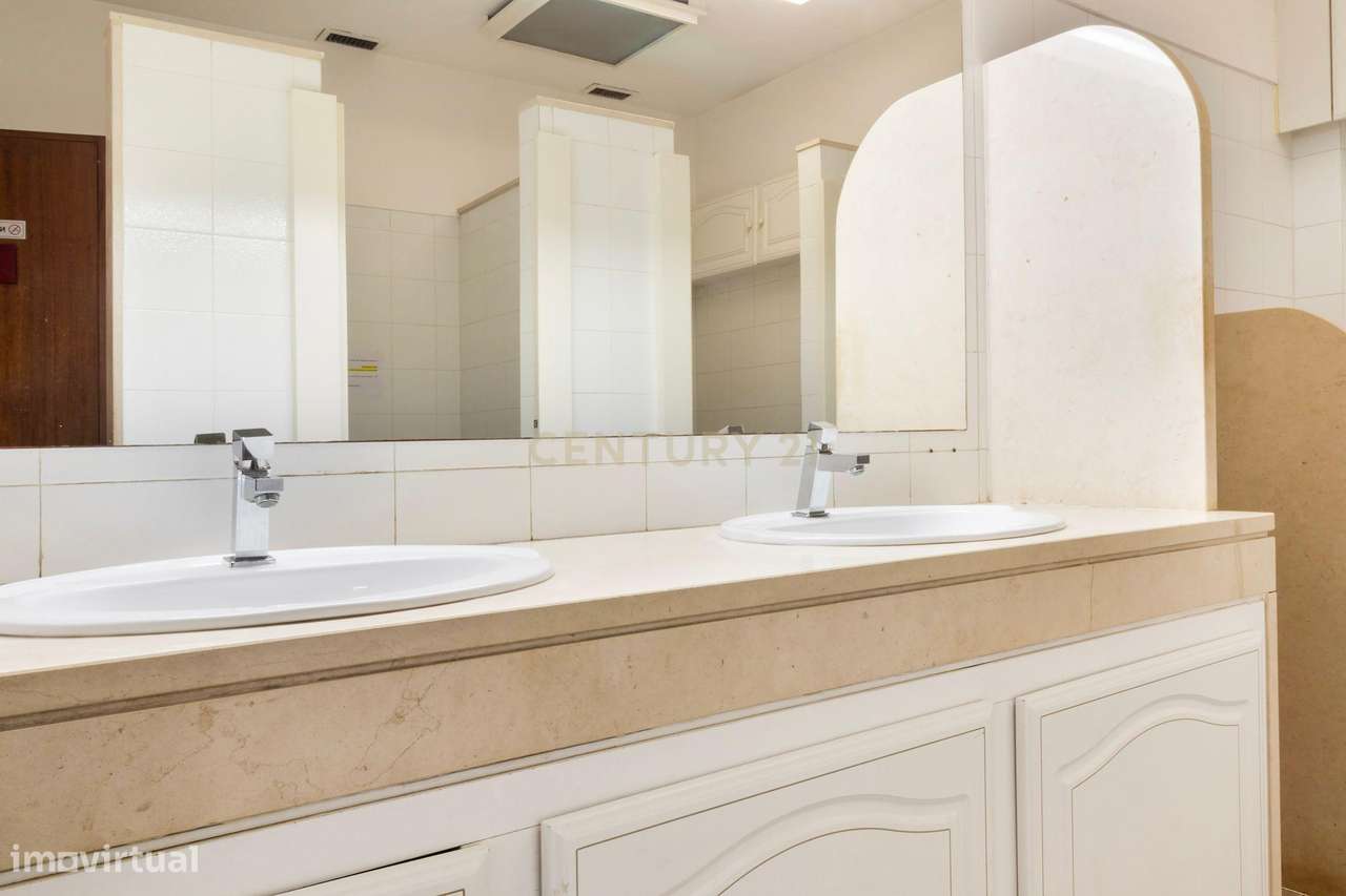 Escritório com 115m2 em Alfragide, Amadora. Em Arrendamento! - Grande imagem: 4/9