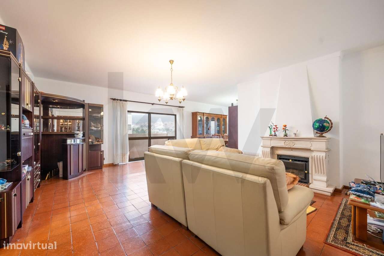 T4 na Avenida Elísio de Moura - Grande imagem: 5/48