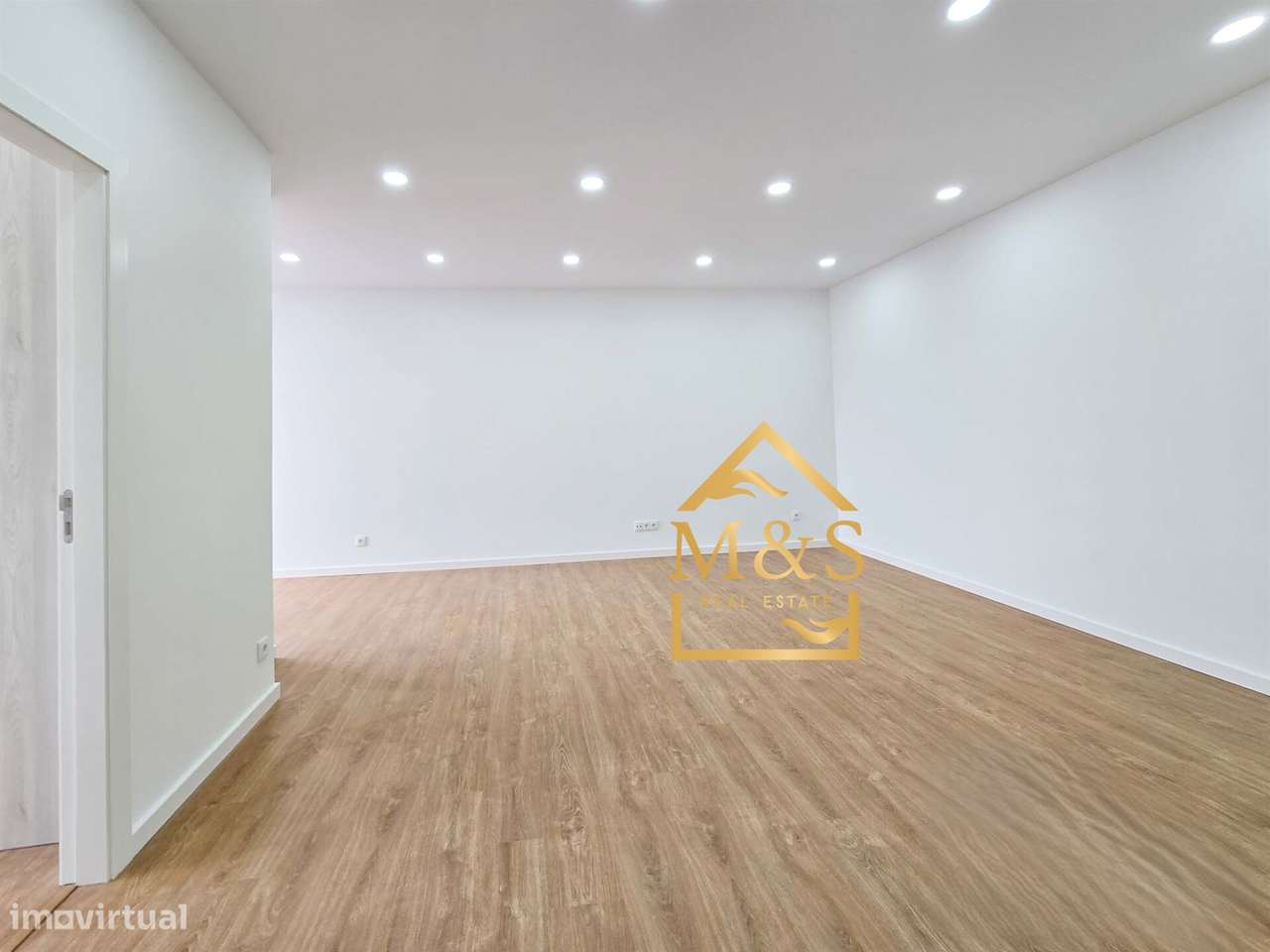 T2 Totalmente Remodelado no Coração do Porto – Cedofeita-0