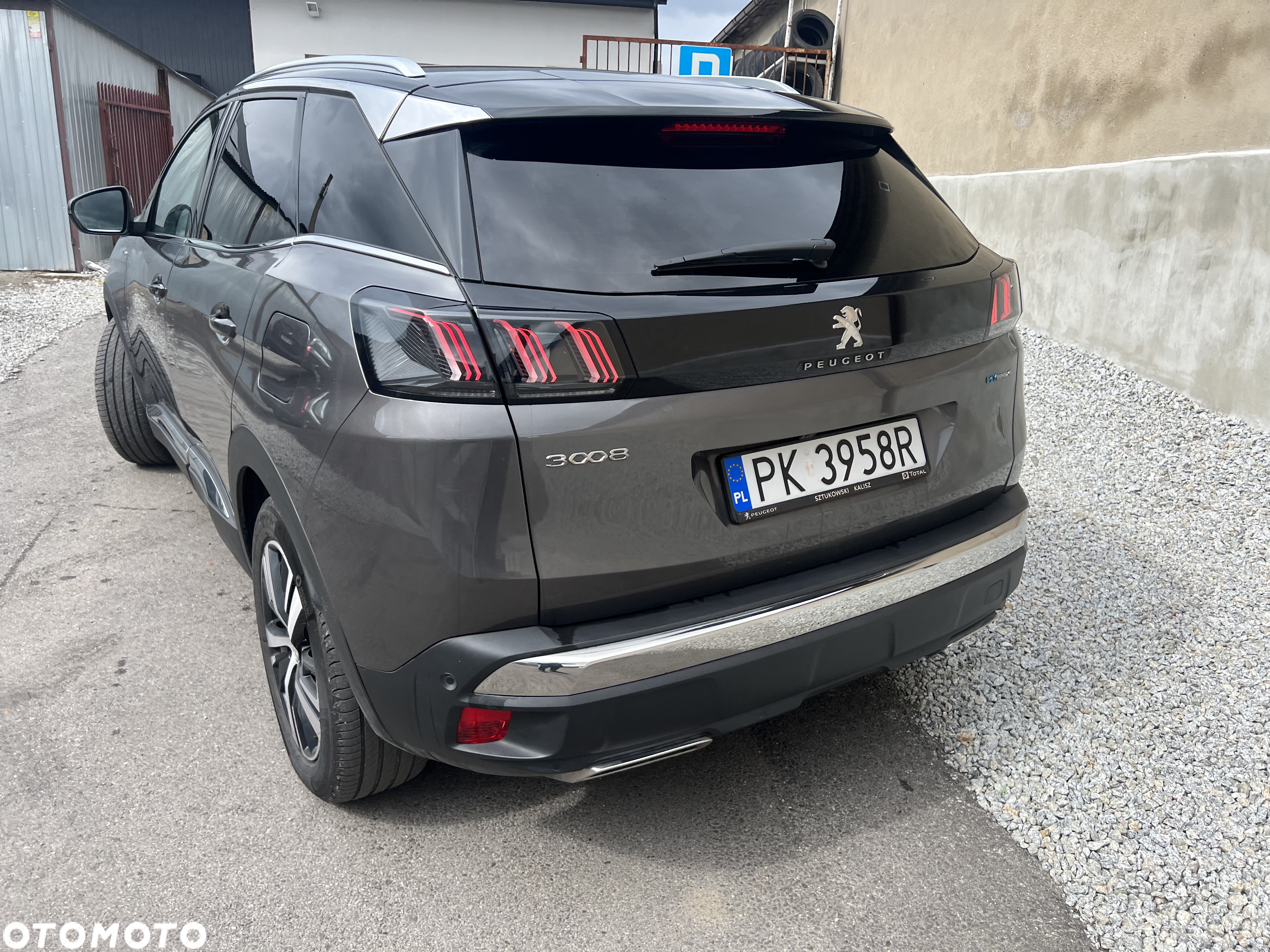 Peugeot 3008 Plug-In Hybrid4 300 e-EAT8 GT - 9