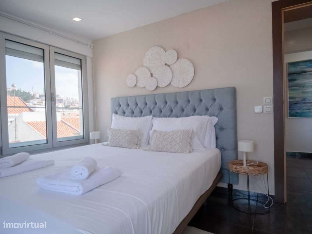 Apartamento T2 com Rooftop e Vista de 360º na Melhor Localização da...-32