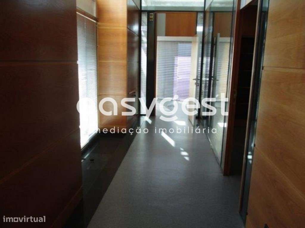 2 Lojas total de 172m2 situadas numa zona residencial - Grande imagem: 3/6