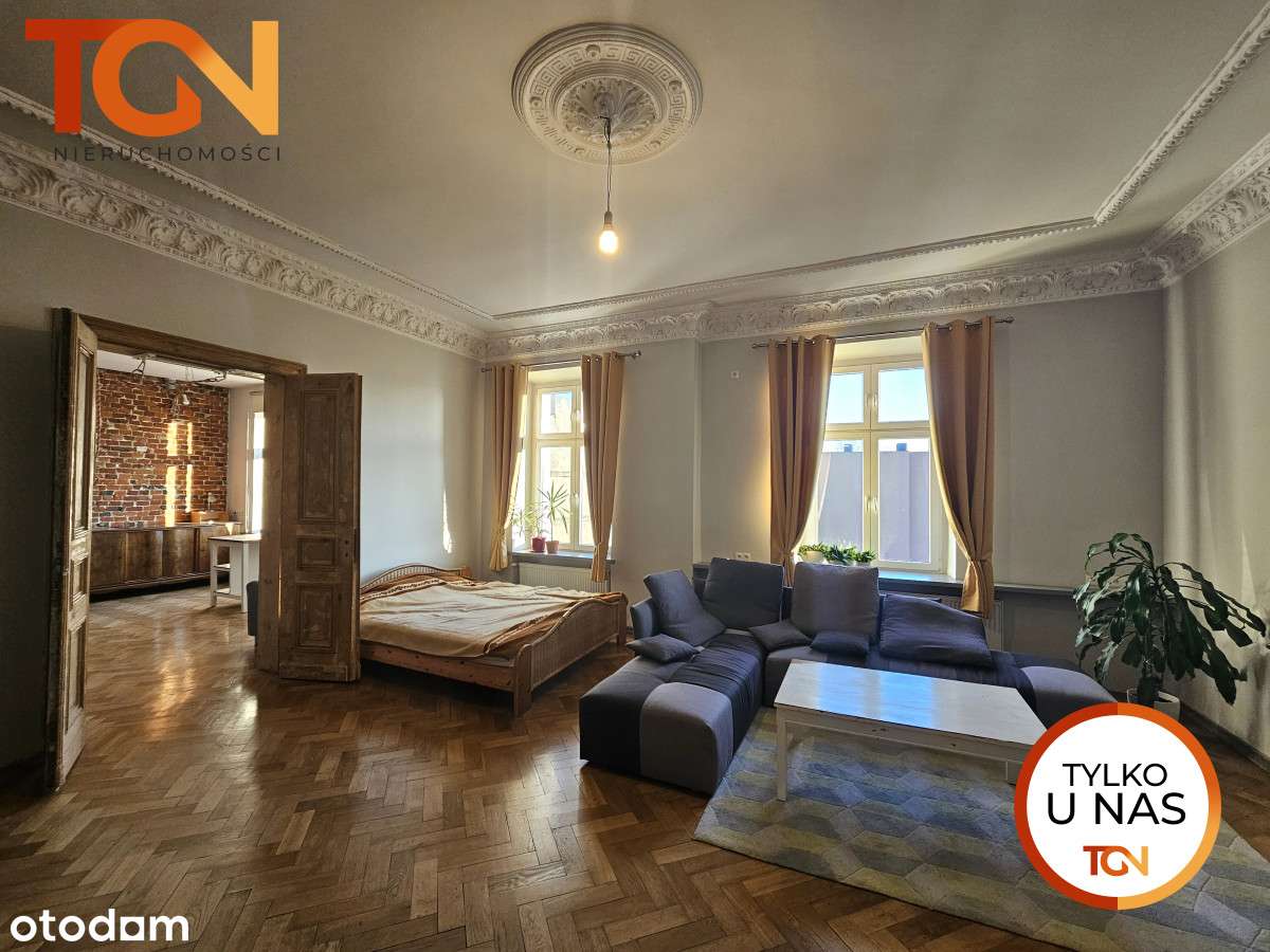 Przestronne mieszkanie na zamkniętym osiedlu - Pełny obrazek: 1/10