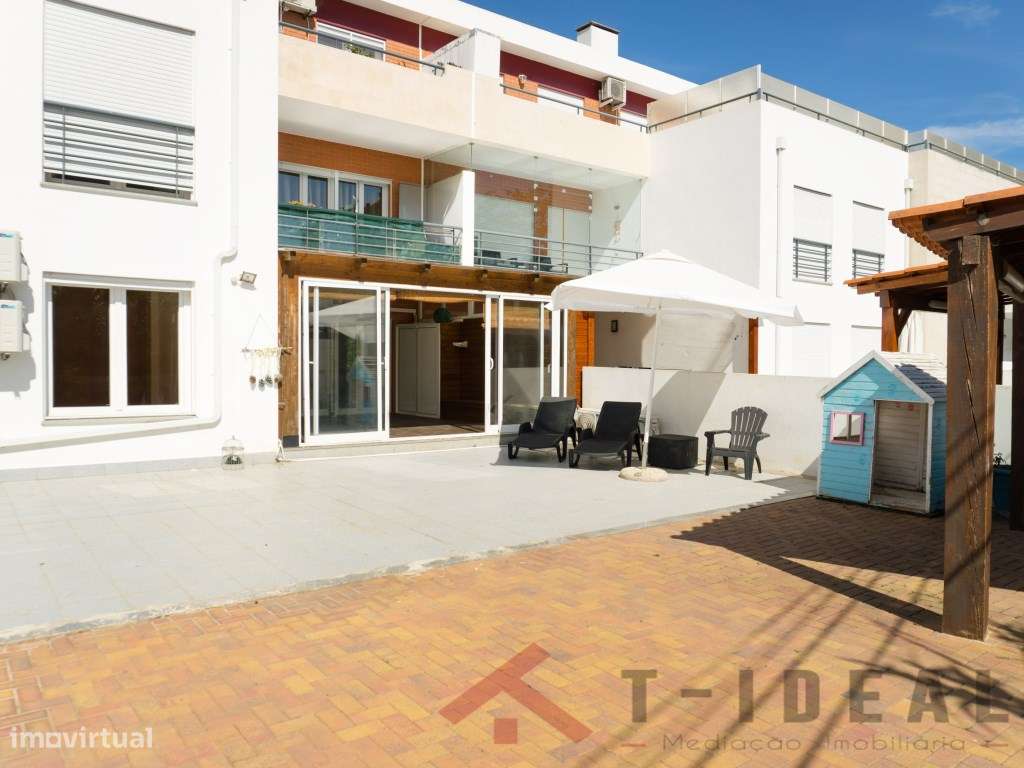 Apartamento T2 com Terraço-12