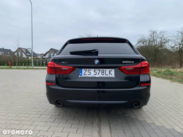 BMW Seria 5 520d Sport Line - 5