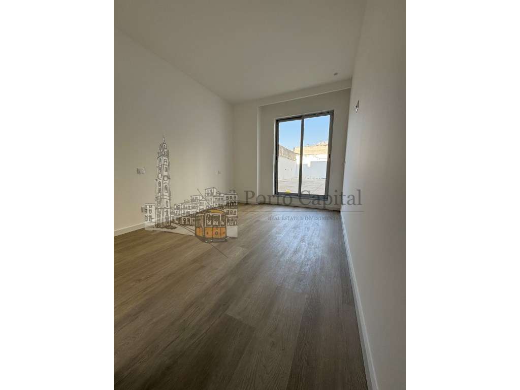 T2 com Terraço de 227 m² em Matosinhos
O refúgio que o seu coração... - Grande imagem: 5/25