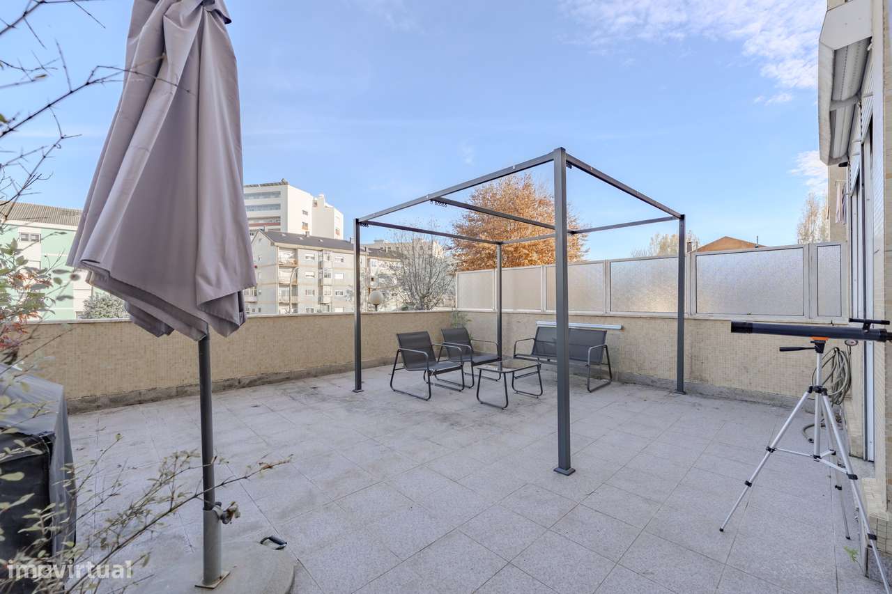 Apartamento, 115 m², Braga (Maximinos, Sé e Cividade)-12