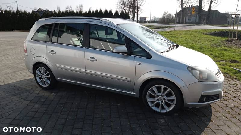 Opel Zafira 1.8 Cosmo - 5