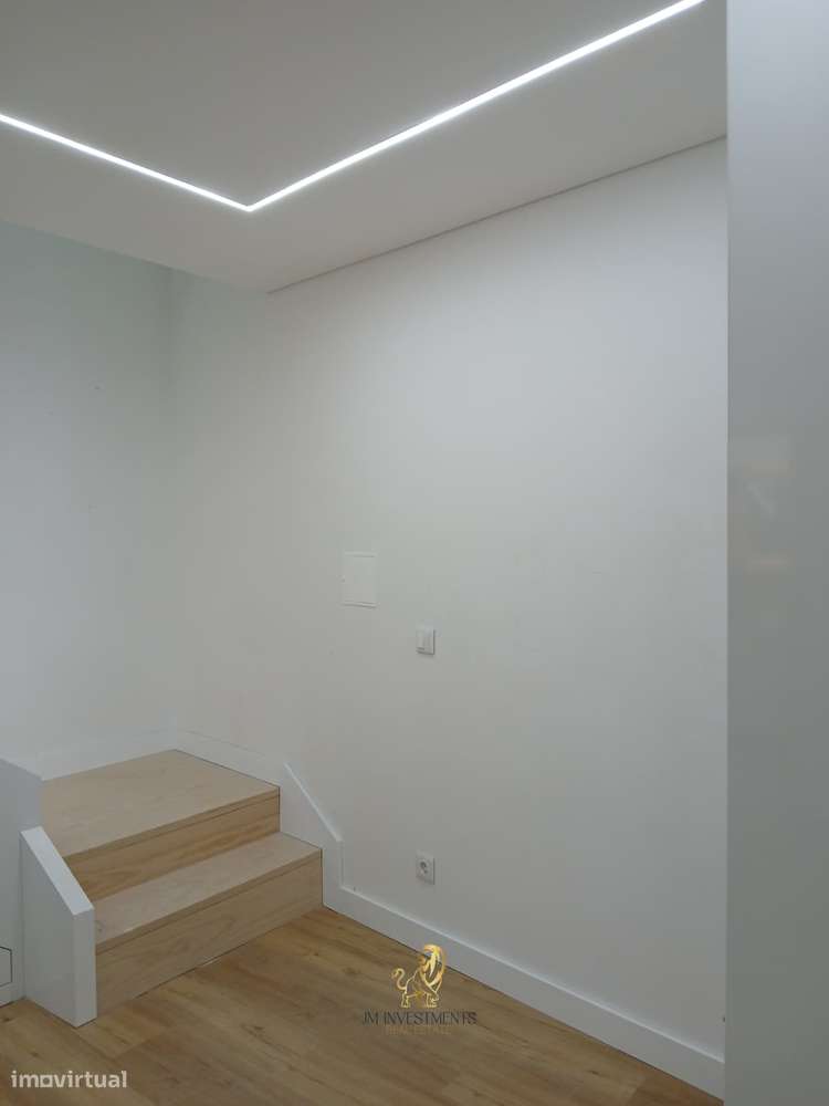 Apartamento Duplex T0 Novo-14