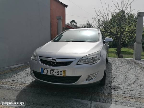 Opel Astra 1.4 Cosmo - 1