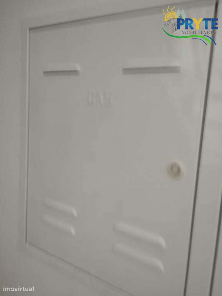 Apartamento T2 situado na Vila da Sertã-27