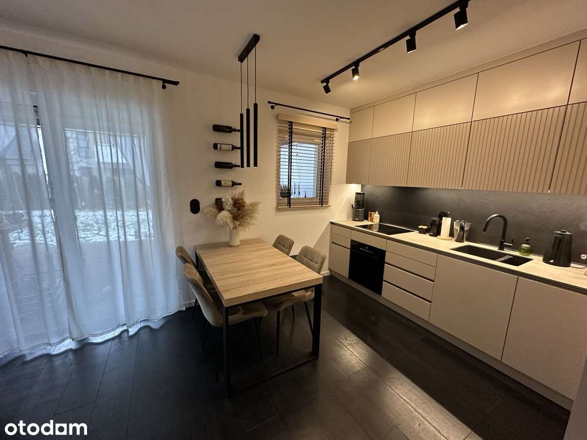 Bardzo zadbane mieszkanie z dużym ogrodem i jacuzzi-4