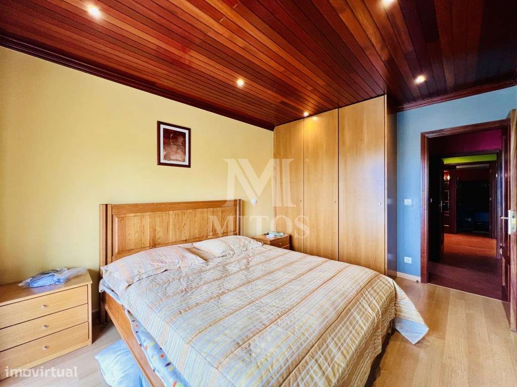 Moradia T3 com comércio para venda em Geraz do Lima, Viana do Castelo-12