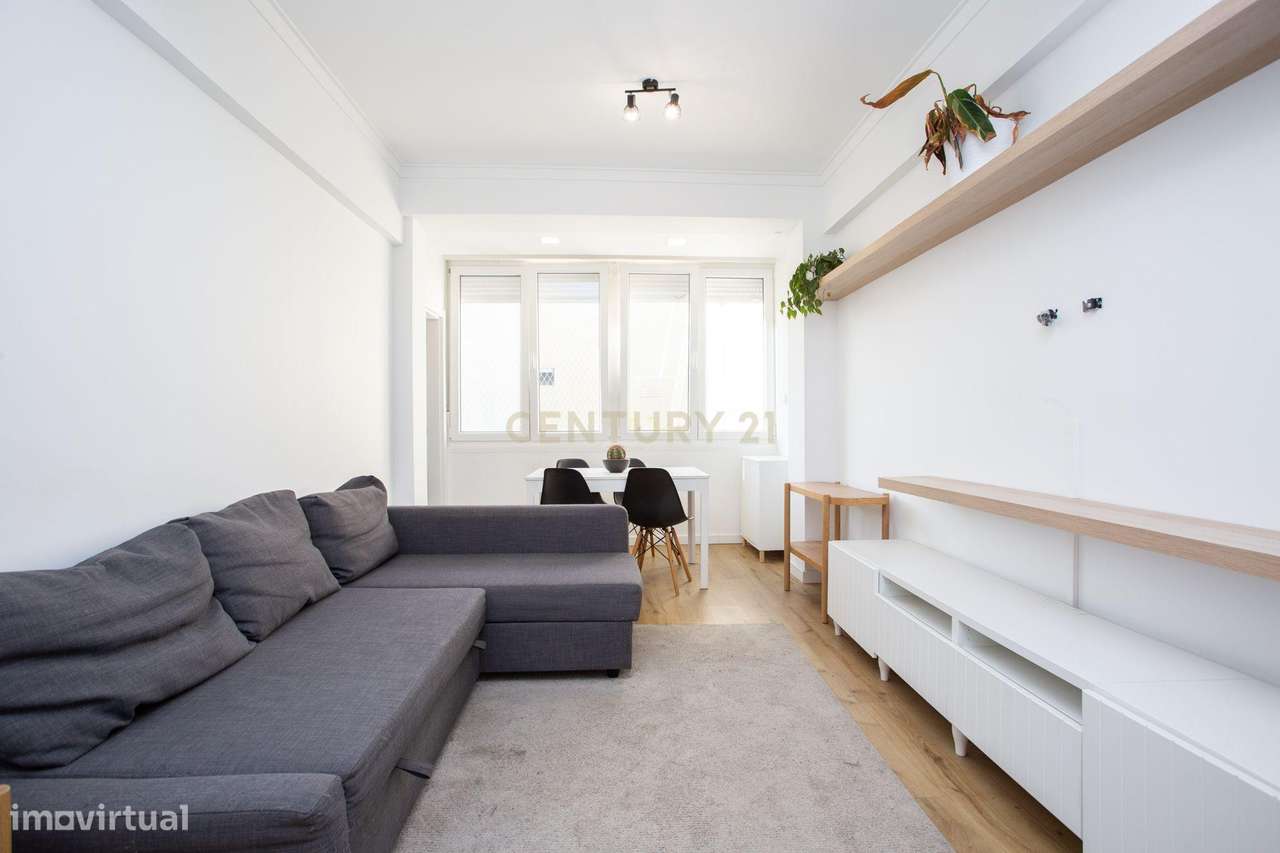 Apartamento T2 a venda Renovado e Mobilado | Pronto a Habitar-21
