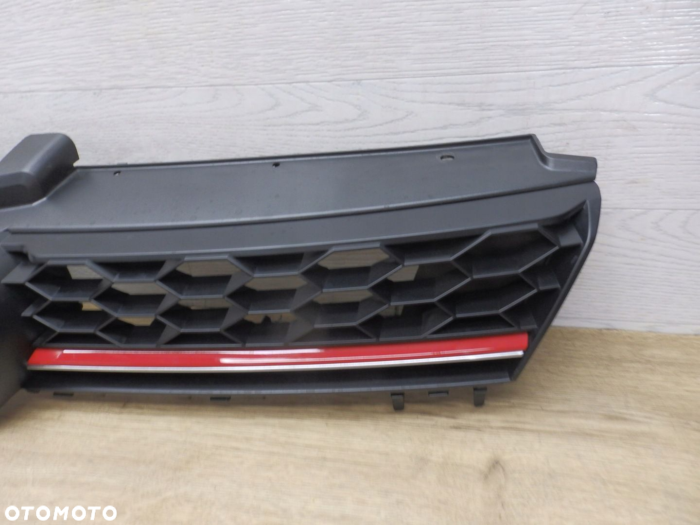 Grill atrapa chłodnicy VW Golf VII GTI 5G0 - 5