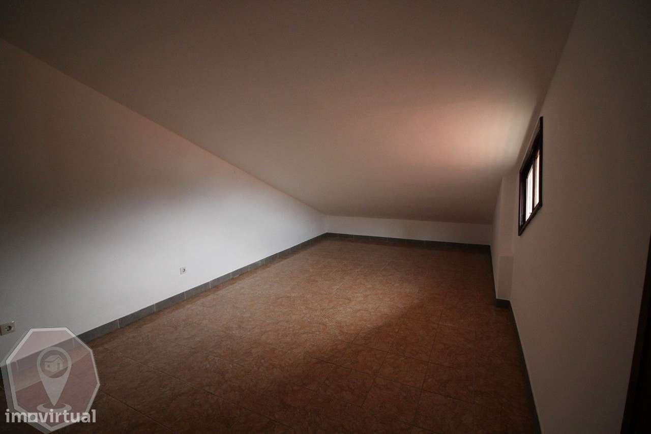 Apartamento T2 Vale de Cambra - para investidor-12