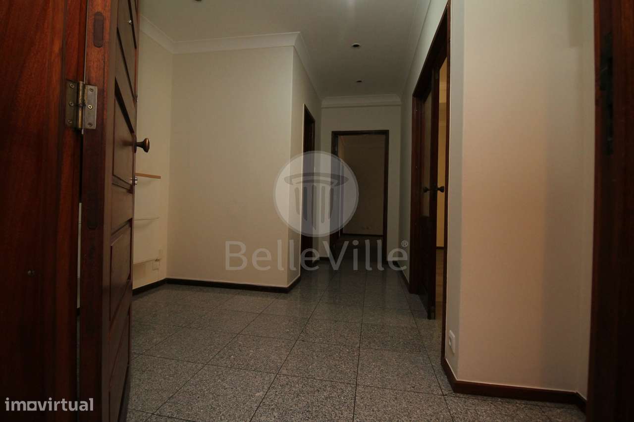 Apartamento T3 Arrendamento em Barcelos, Vila Boa e Vila Frescainha (S - Grande imagem: 4/26