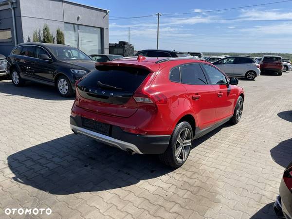 Volvo V40 CC T4 AWD Momentum - 2