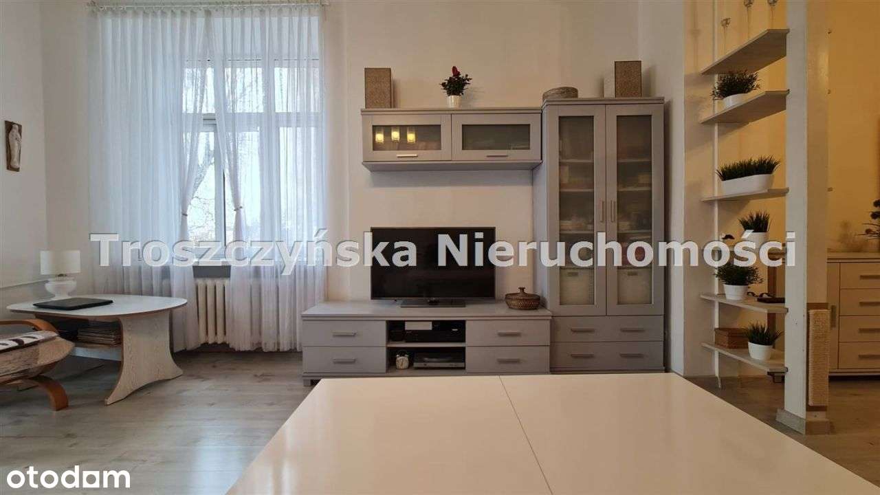 M3 / centrum / Kamienica z zachowaniem duszy - Pełny obrazek: 3/13