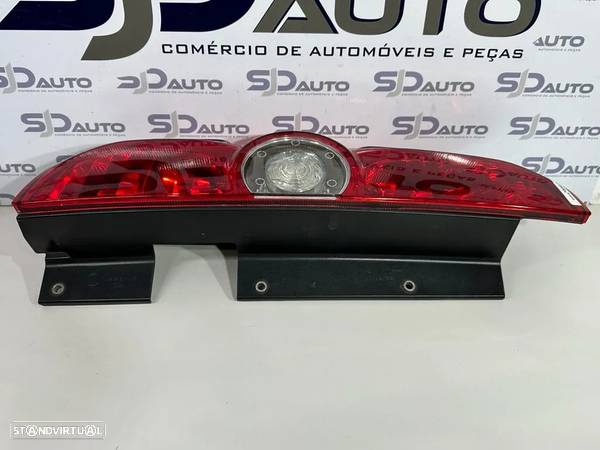 Farolim Direito / Esquerdo - Fiat Doblo / Opel Combo - 6