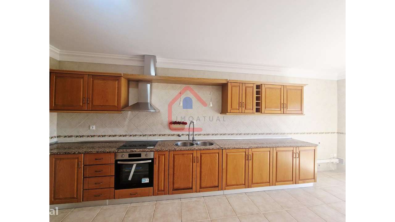 Apartamento T4 em  GAMBIA-PONTES-ALTO DA GUERRA-22