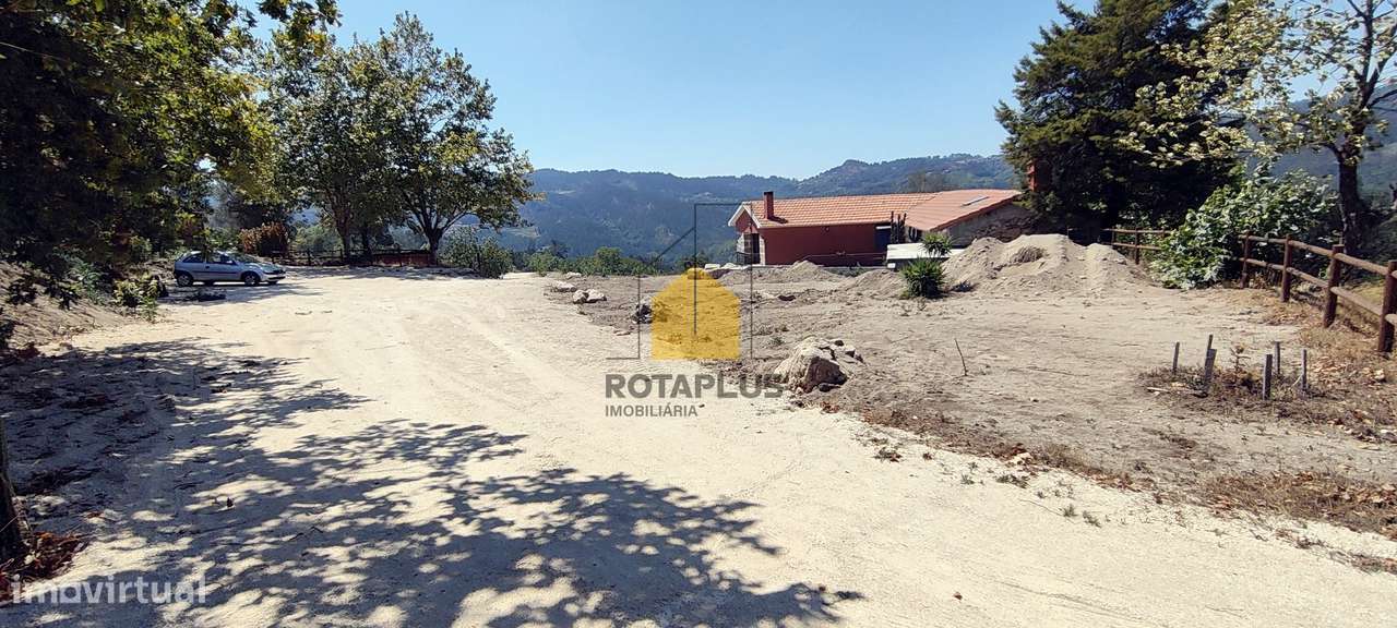 Quinta de Charme com Antigo Lagar, Pomar e 2.200 m² de Natureza-7