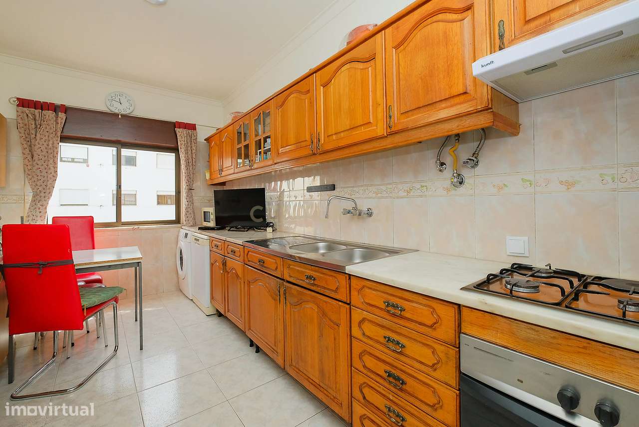 Apartamento T4 na Amora, Seixal - Grande imagem: 4/28