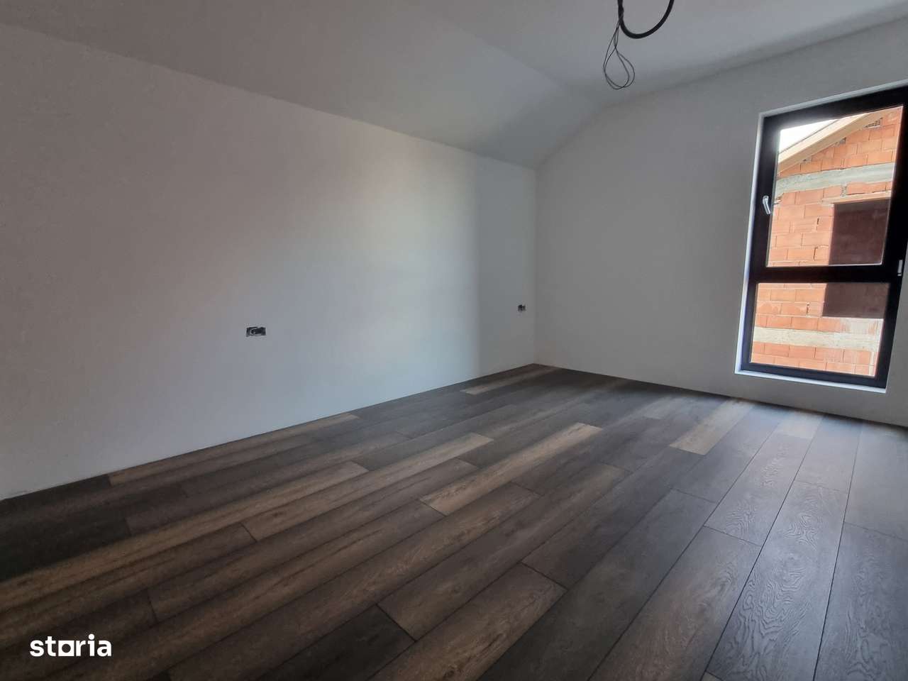 Duplex premium 3 camere, 2 bai, 2 locuri de parcare, Sandandrei - Imagine principală: 5/10