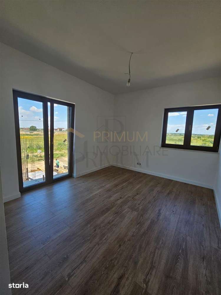 CASA INDIVIDUALA - TOATE UTILITATILE - TEREN 632MP - Imagine principală: 5/10