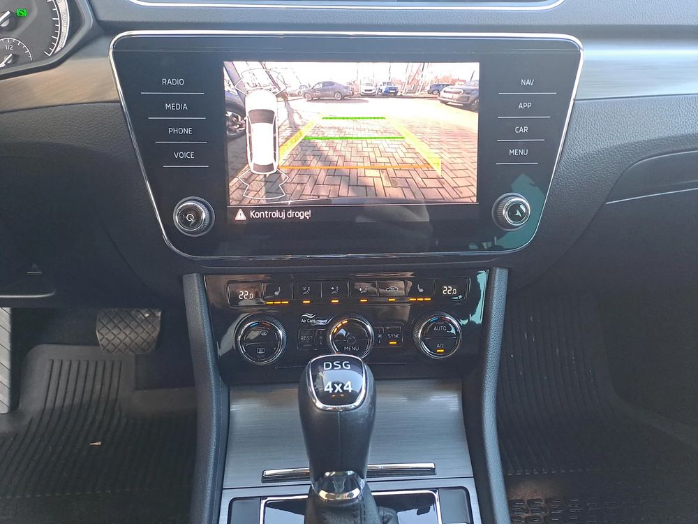 SKODA SUPERB 4x4 DSG 2,0TDI 200KM Salon PL ASO VAT23%