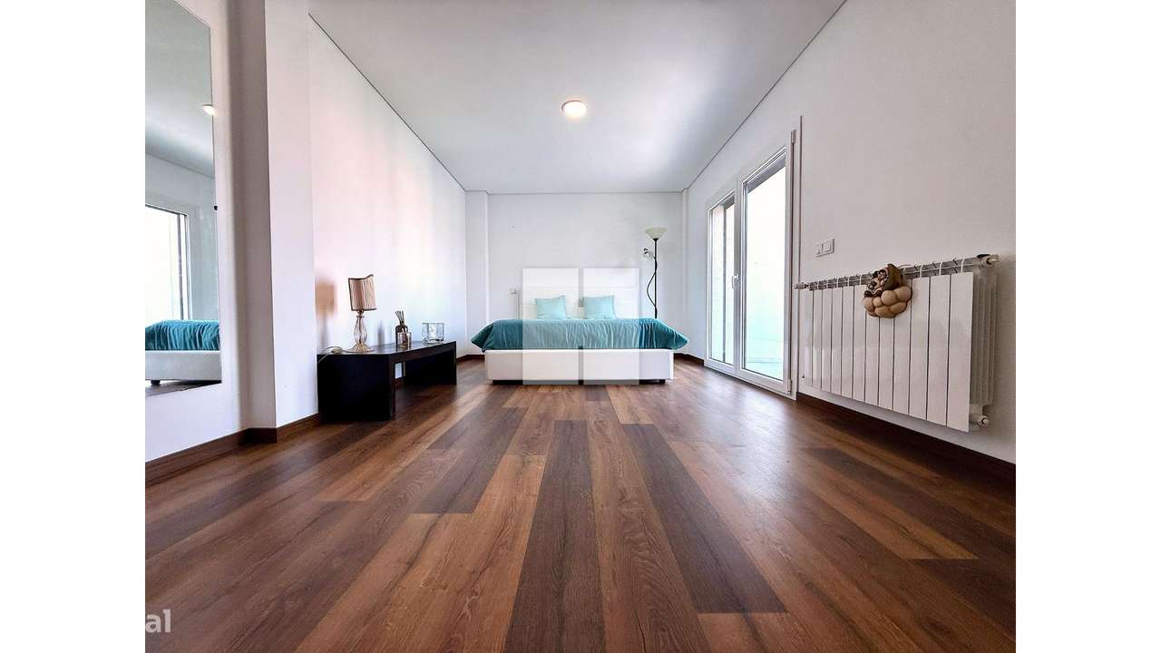 Apartamento T3 c/ Garagem Dupla-19