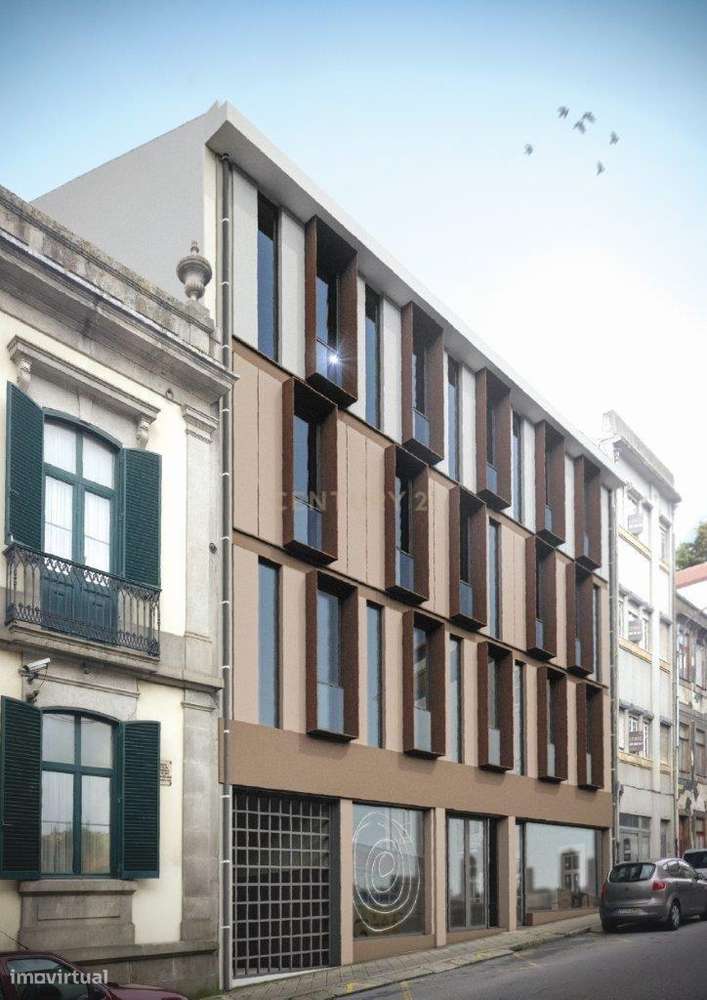 Prédio para remodelação total na Rua D. João IV - Porto-7