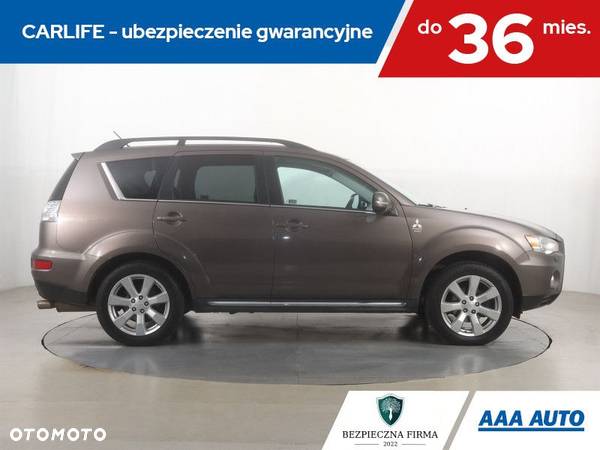 Mitsubishi Outlander - 7